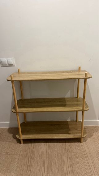Estantería de diseño en madera