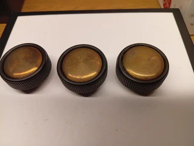 3 Botones Radio Antigua Bakelita Dorada