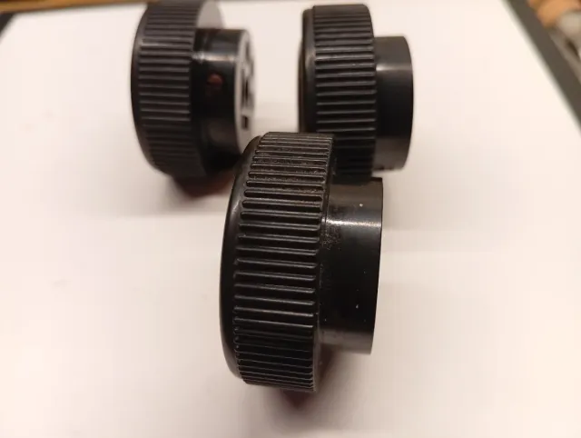 3 Botones Radio Antigua Bakelita Dorada