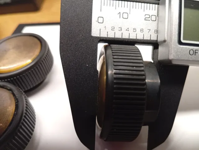 3 Botones Radio Antigua Bakelita Dorada