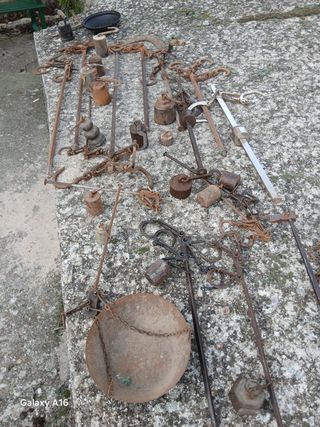 Balanzas romanas antiguas y otras cosas