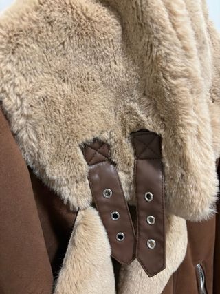 Bomber Stradivarius con pelo marrone