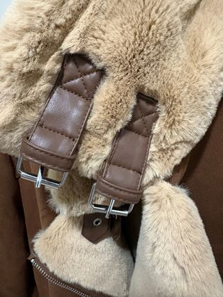 Bomber Stradivarius con pelo marrone