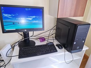 PC KX I78480 + Pantalla, Teclado y Ratón
