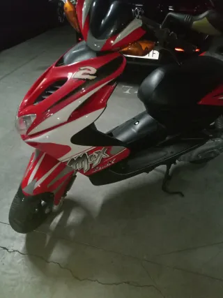 Yamaha Aerox R Biaggi Scooter