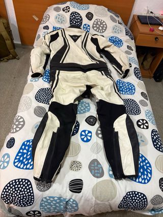 Mono de cuero Dainese Talla 54