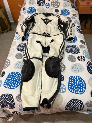 Mono de cuero Dainese Talla 54