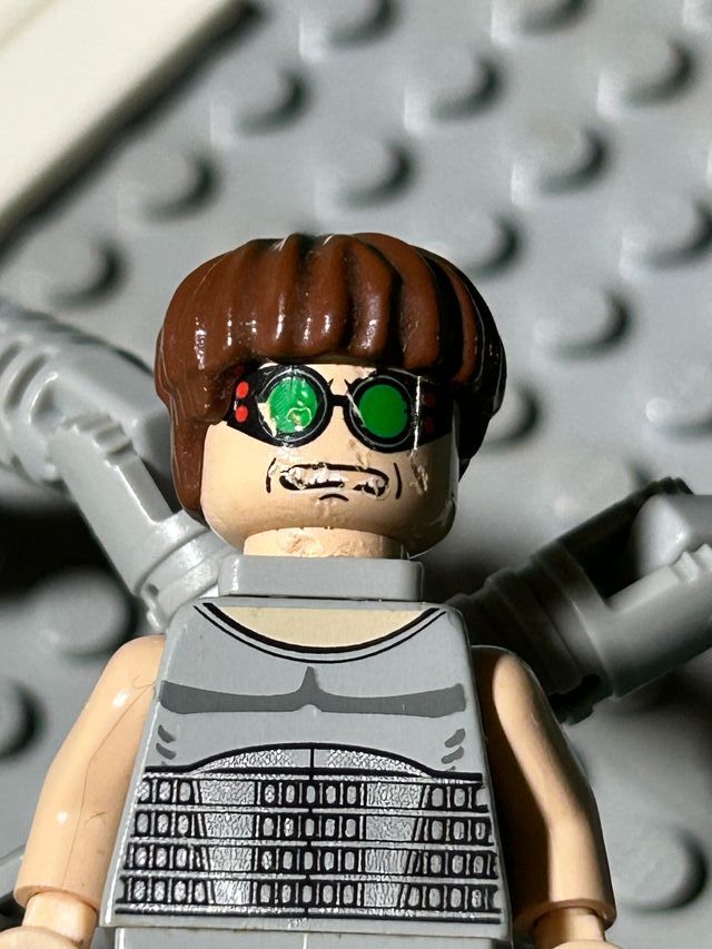 LEGO Dr Octopus con brazos