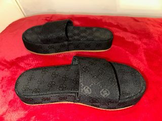 Sandalias Guess Negras Plataforma