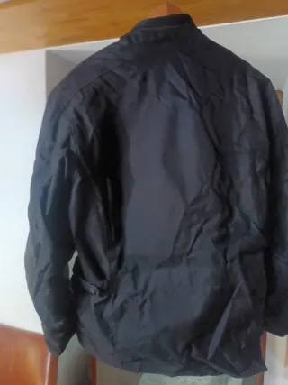 Chaqueta de moto para hombre.