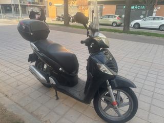 Honda SH 125i Scooter Negra
