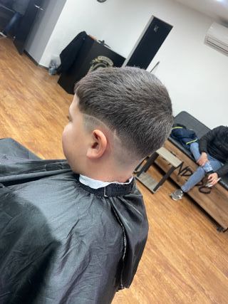 Ofrezco mis servicios como barbero a domicilio