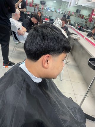 Ofrezco mis servicios como barbero a domicilio