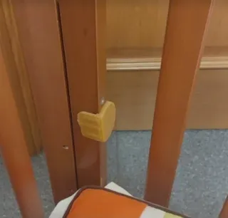 Cuna de madera con colchón y colcha de regalo