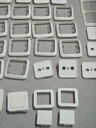 Simón 31 Marfil Mecanismos y Marcos