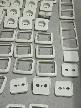 Simón 31 Marfil Mecanismos y Marcos