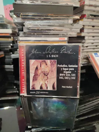 CD J. S. Bach: Preludios y fugas para órgano