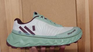 Zapatillas Salomon Trail Running Beige/Rojo