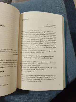 Esencial: Una luz de inspiración para vivir ate...