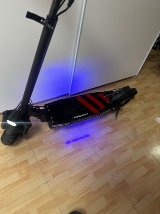 Patinete Speedway Eléctrico Negro/Rojo