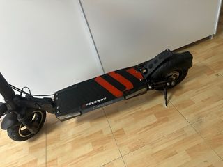 Patinete Speedway Eléctrico Negro/Rojo