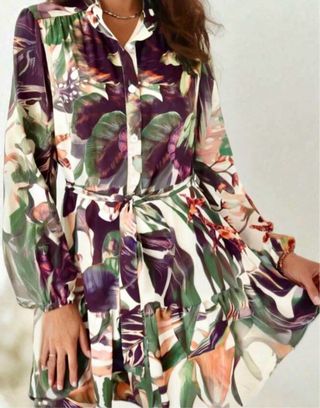 Vestido estampado volante