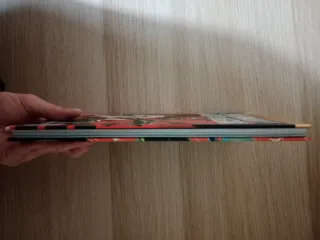 Marvel must have spiderman/la gata negra. el ma...