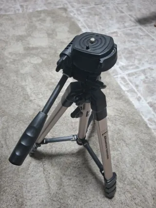 Trípode Manfrotto para cámara