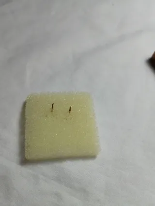 Pendientes oro 18k niña flor circonita azul con