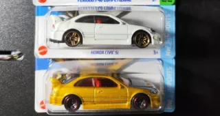 2 Hot Wheels Honda Civic Si