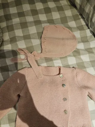 Conjunto bebé rosa Doña Carmen 3 meses