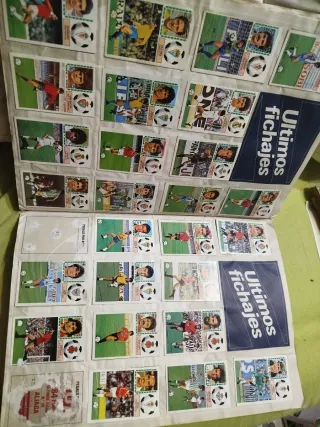 Liga 83-84 1ª  álbum Cromos faltan 6 fichajes