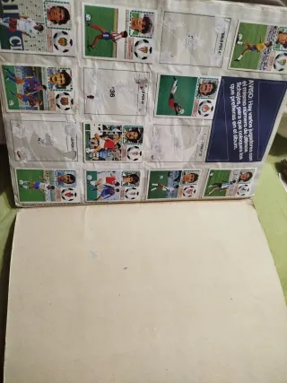 Liga 83-84 1ª  álbum Cromos faltan 6 fichajes