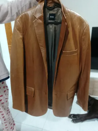 Cazadora de cuero BOSS marrón