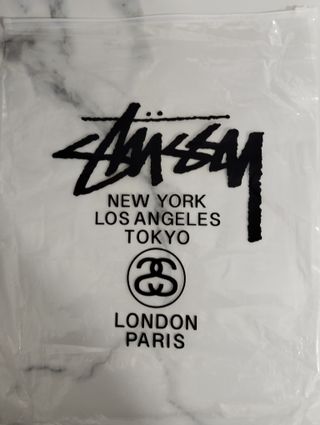 Camiseta Nike Stussy The Wide World Tribe Negra