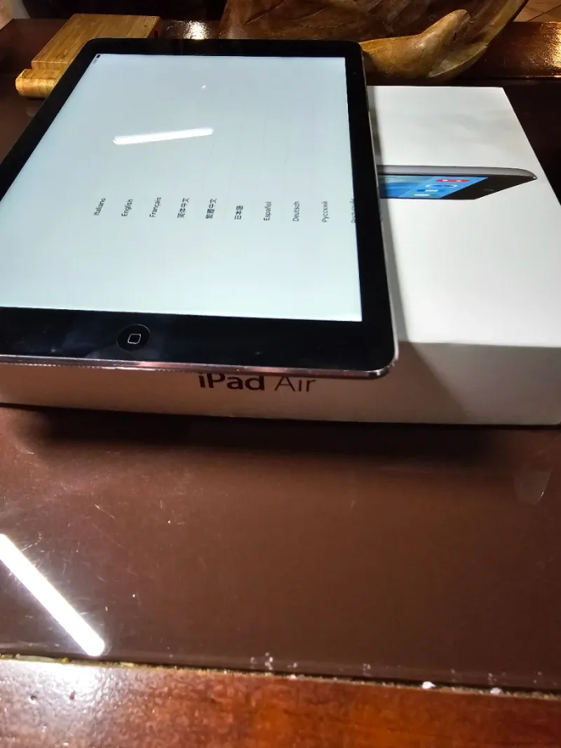 Apple iPad Air 16GB 2019 afbeelding 2