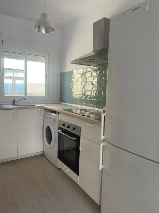 Se alquila piso en la línea de la Concepción