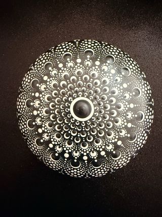 Sasso decorato Mandala
