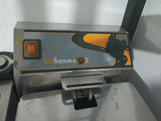 Freidora y cafetera industrial