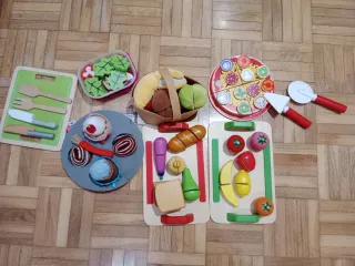 Cocinita de juguete de madera