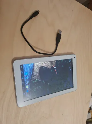 Tablet Ansonic Blanca y Negra