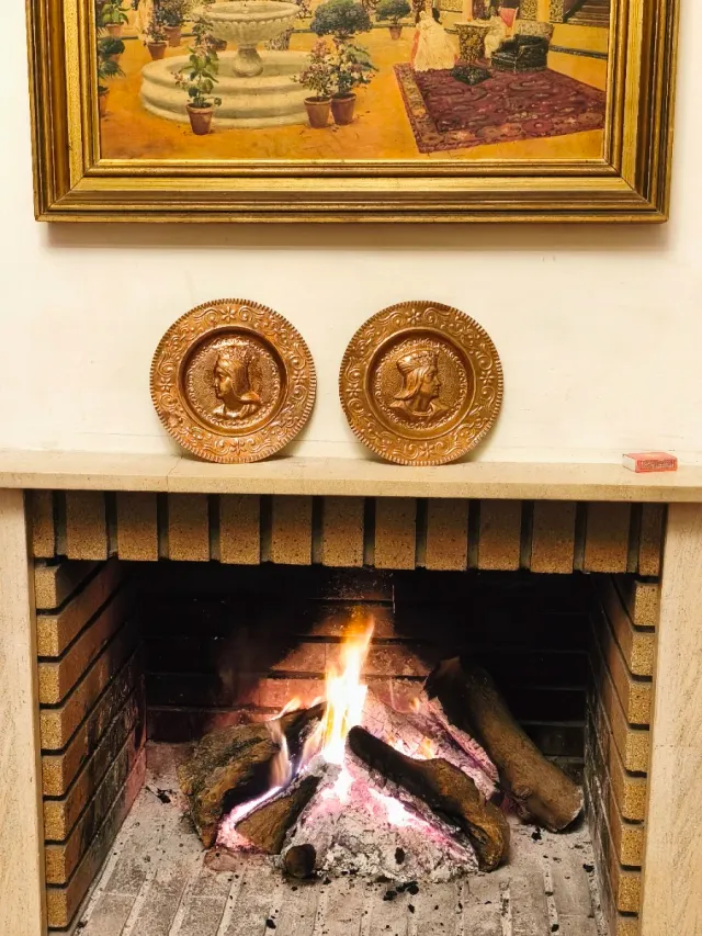 2 Pratos Antigos de Cobre 20cm