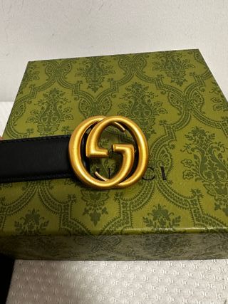 Cinturón Gucci Negro y Dorado