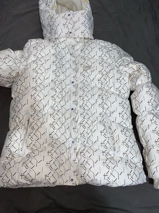 Chaqueta Plumífero Nike Blanca Estampada