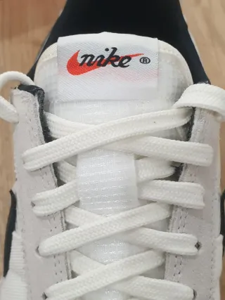 Zapatillas Nike Mujer Blancas y Negras