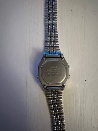 Reloj Casio Metálico Plateado