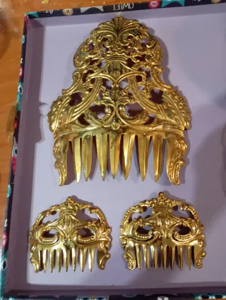 Peinetas Falleras Doradas