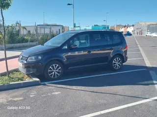 Volkswagen Touran 2011