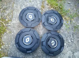 4 tapas Renault Express R15