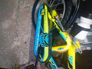 Bicicletta bambino Supereroi 16 mai usata